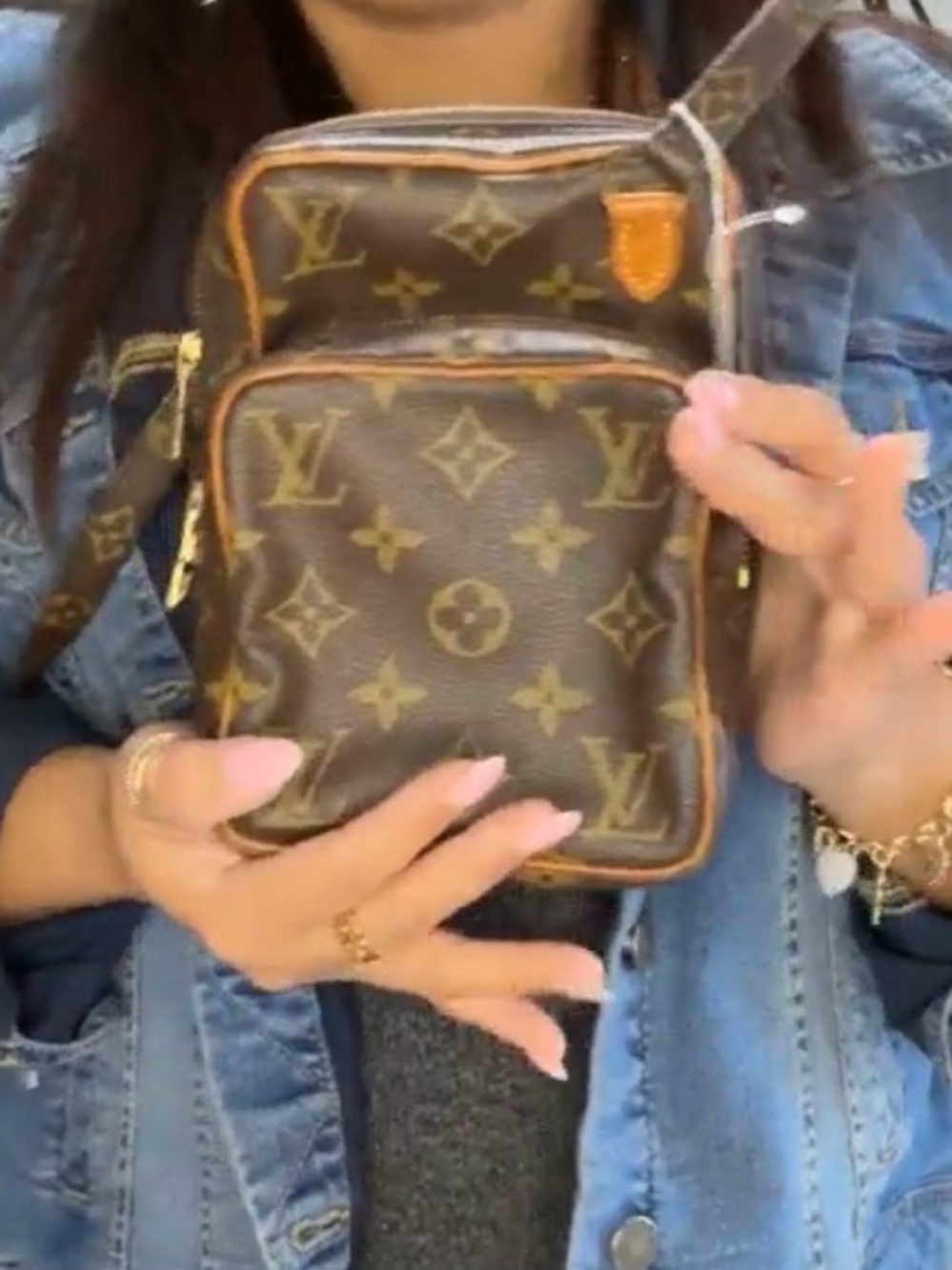 Louis Vuitton Monogram Mini Crossbody Bag Vintage Authenticated MAKE AN OFFER - Picture 6 of 11